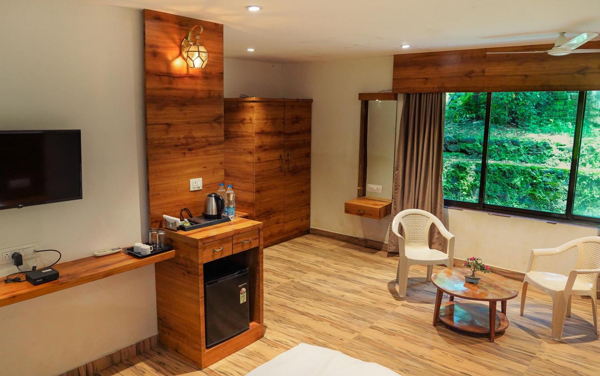 Whispering Peepul Resort 巴德拉普尔 外观 照片