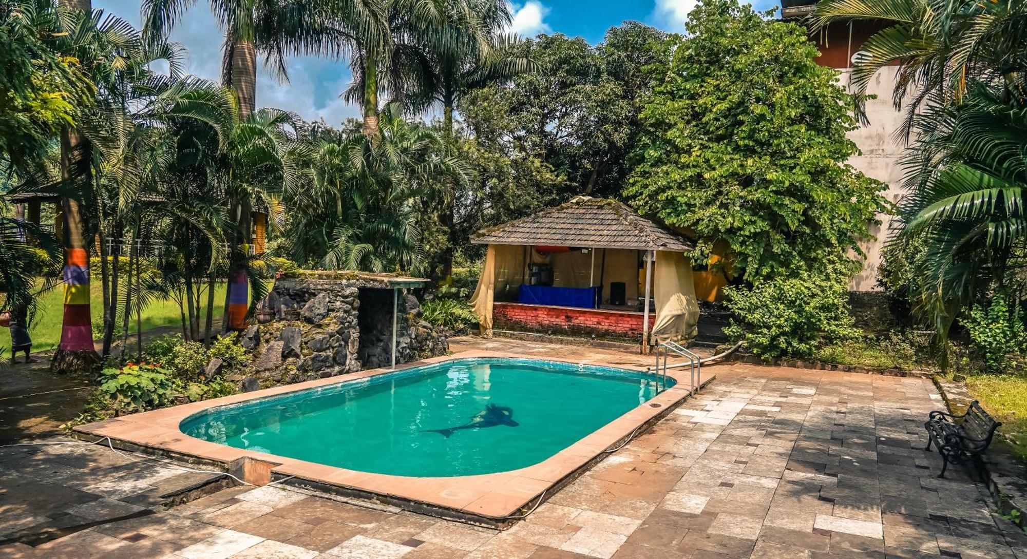 Whispering Peepul Resort 巴德拉普尔 外观 照片