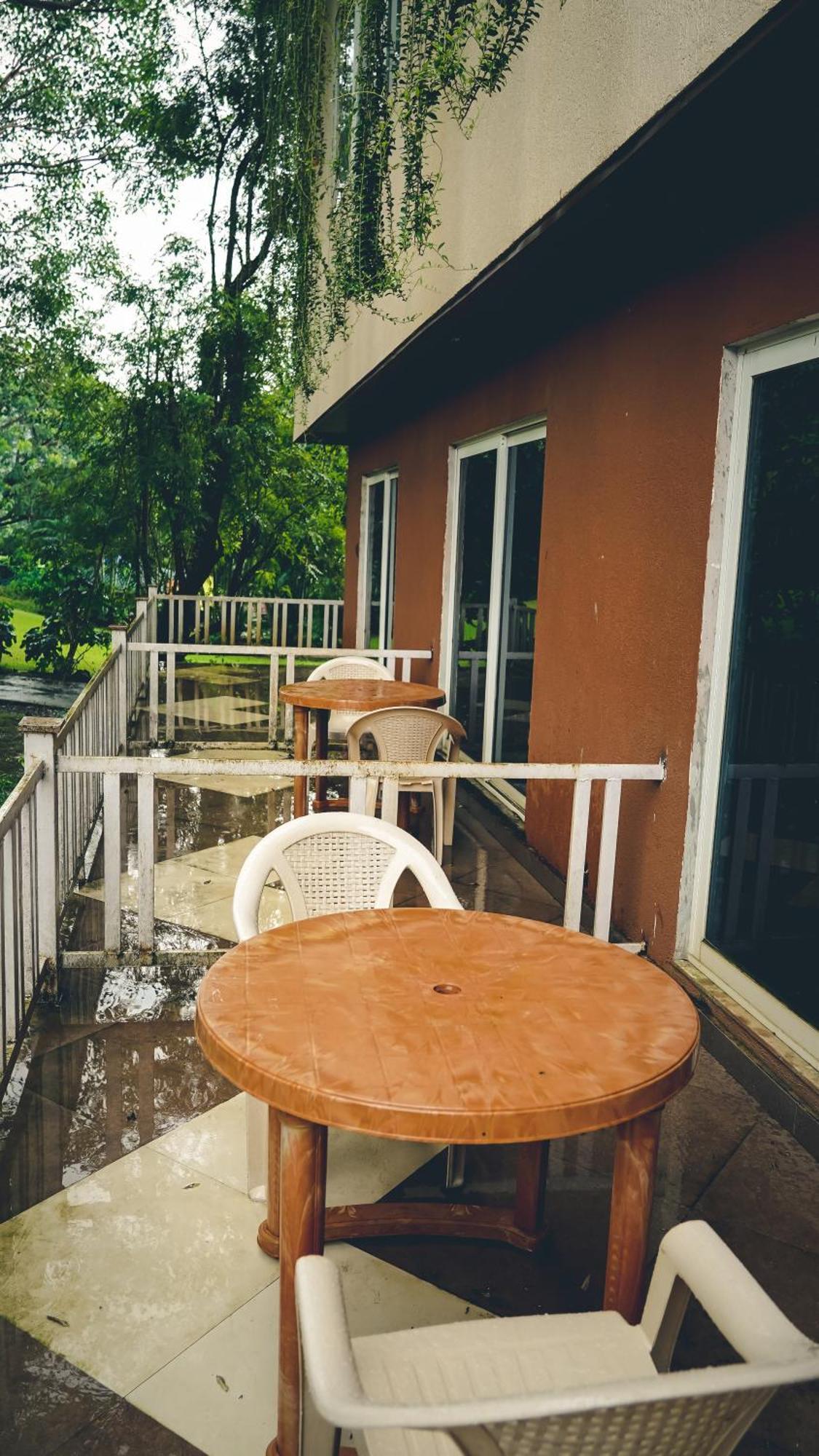Whispering Peepul Resort 巴德拉普尔 外观 照片